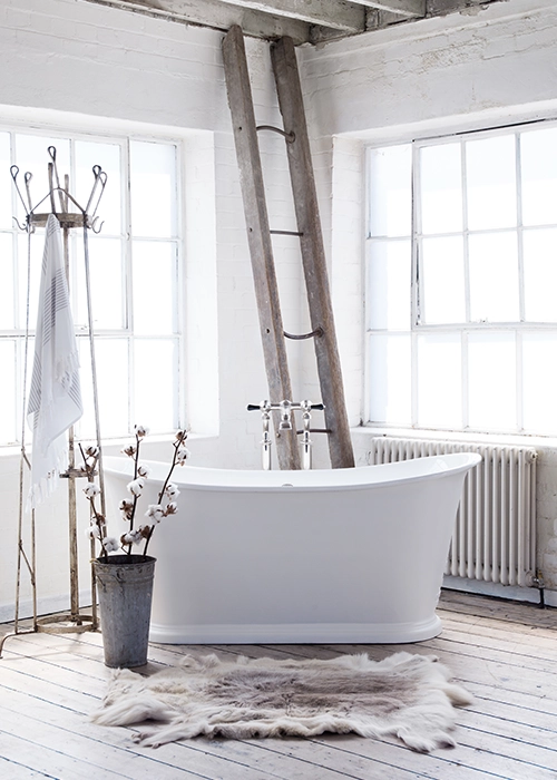 Create the ultimate bathing experience with Catchpole & Rye’s luxurious range of handcrafted cast-iron, copper & roll-top bathtubs.