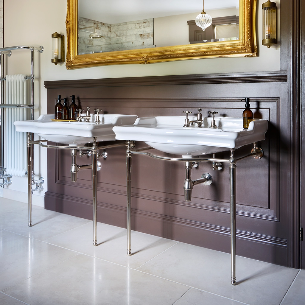 The Empress Console Basin