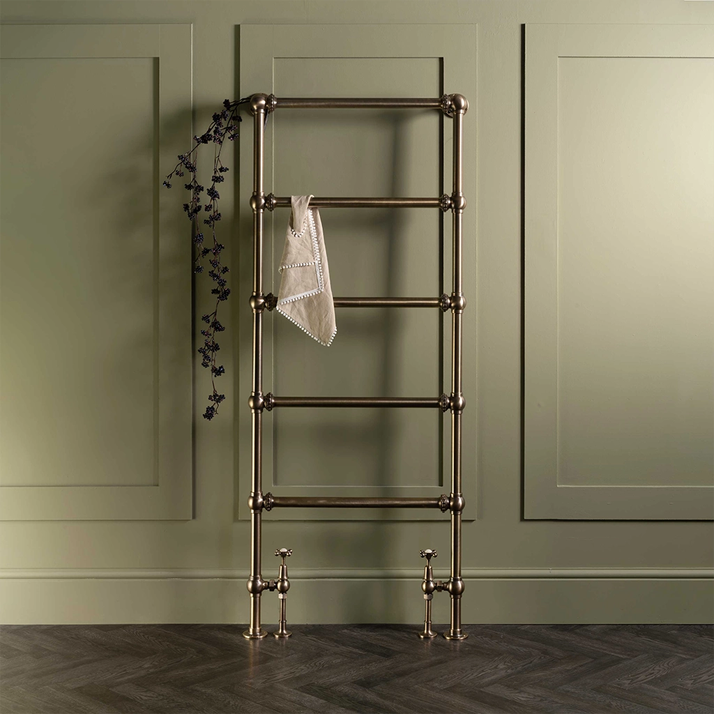 With their perfect curves and symmetrical bars, The Mercantile Arched Towel Rails are truly unforgettable designs