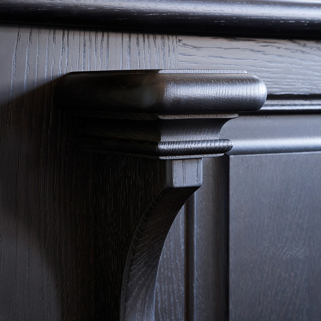 Explore our stunning range of lavatories & bidets at Catchpole & Rye. From elegant styles to luxurious finishes, our lavatories & bidets enhance any bathroom.