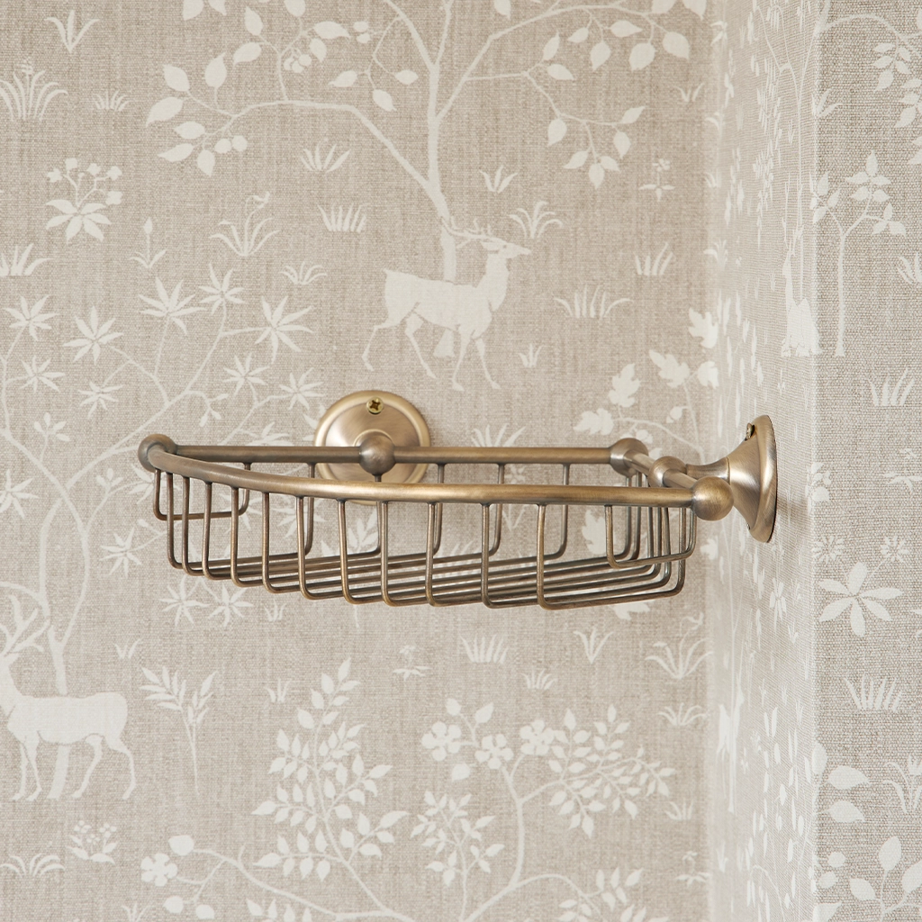 From bath racks to mirrors, explore Catchpole & Rye's collection of luxurious bathroom accessories to add the perfect finishing touch to your dream bathroom.